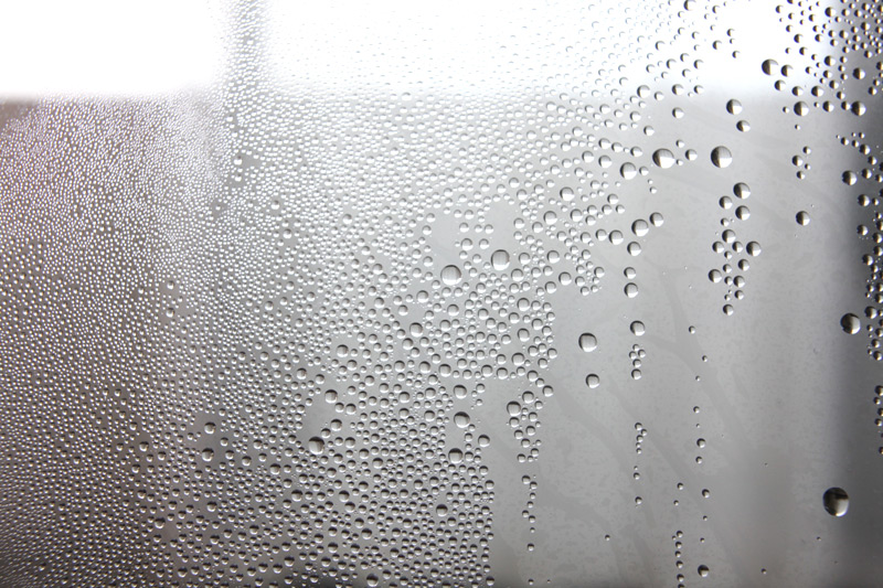 部屋の湿気がやばいときの対処法4つ！放置する危険性や適切な湿度を紹介